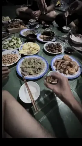 bùn thì nhậuuu 😄#nhausuongsuong #stt #mongduoclenxuhuong 