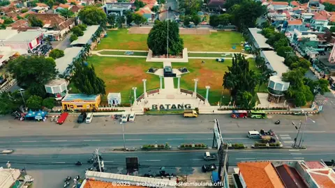 Alun-alun kabupaten batang,  lhaa sampai disini kitaa iyaa 😇😇 .  .  .  .  pantau terus keseruannya di provinsi jawa tengah #batang #kabupatenbatang #alunalunbatang