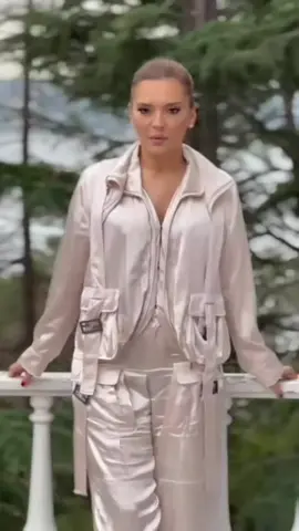 Yalan mı Çok yakında 🔜  #demetakalın 