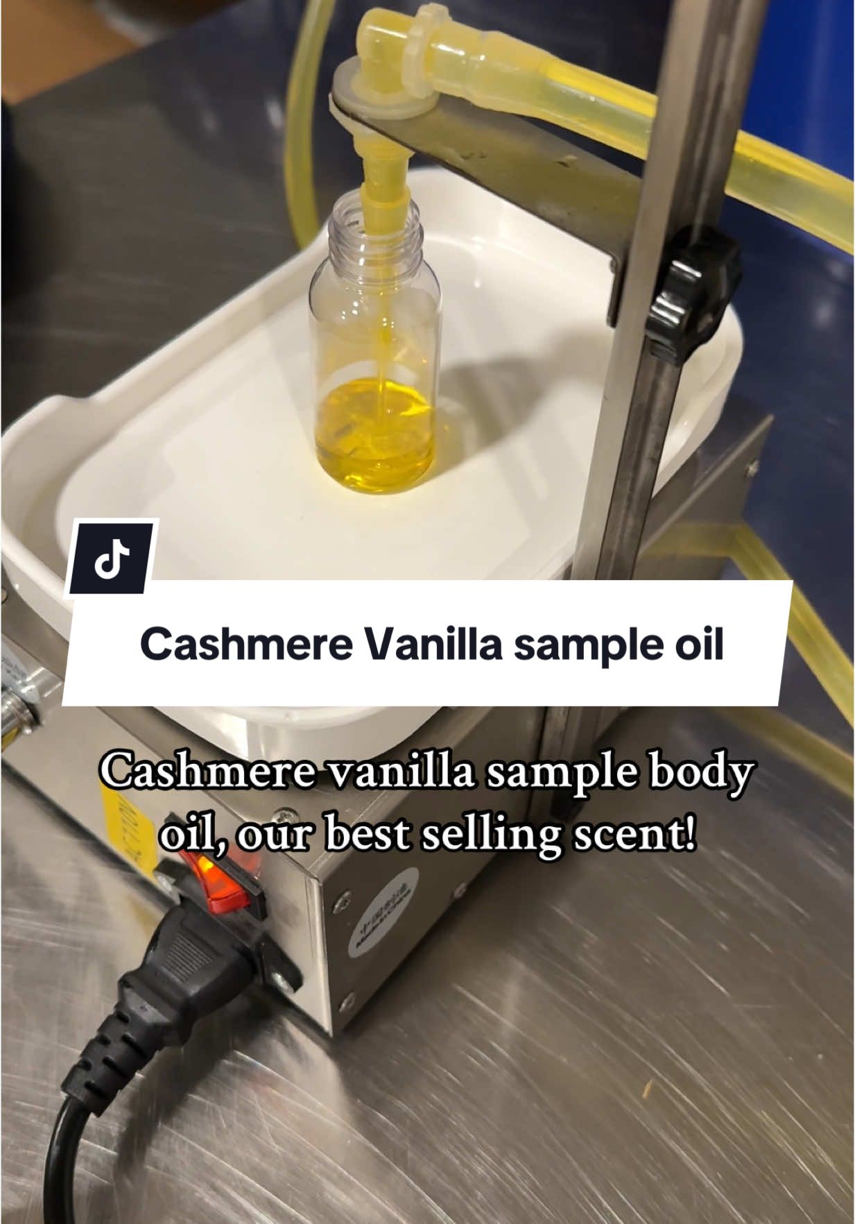 “Filling up our best-selling Cashmere Vanilla body oil ✨ The coziest, most beautiful scent you’ll ever wear Available in both sample and full size. Who needs this in their routine? 🤍 #SelfCare #“Filling up our best-selling Cashmere Vanilla body oil ✨ The coziest, most beautiful scent you’ll ever wear Available in both sample and full size. Who needs this in their routine? 🤍 #SelfCare #BodyOil #CashmereVanilla #GlowUp #omascosmeticsbodyoil #CashmereVanilla #GlowUp #omascosmeticsbodyoil #tiktokshopspringglowup #tiktokshopspringsale 