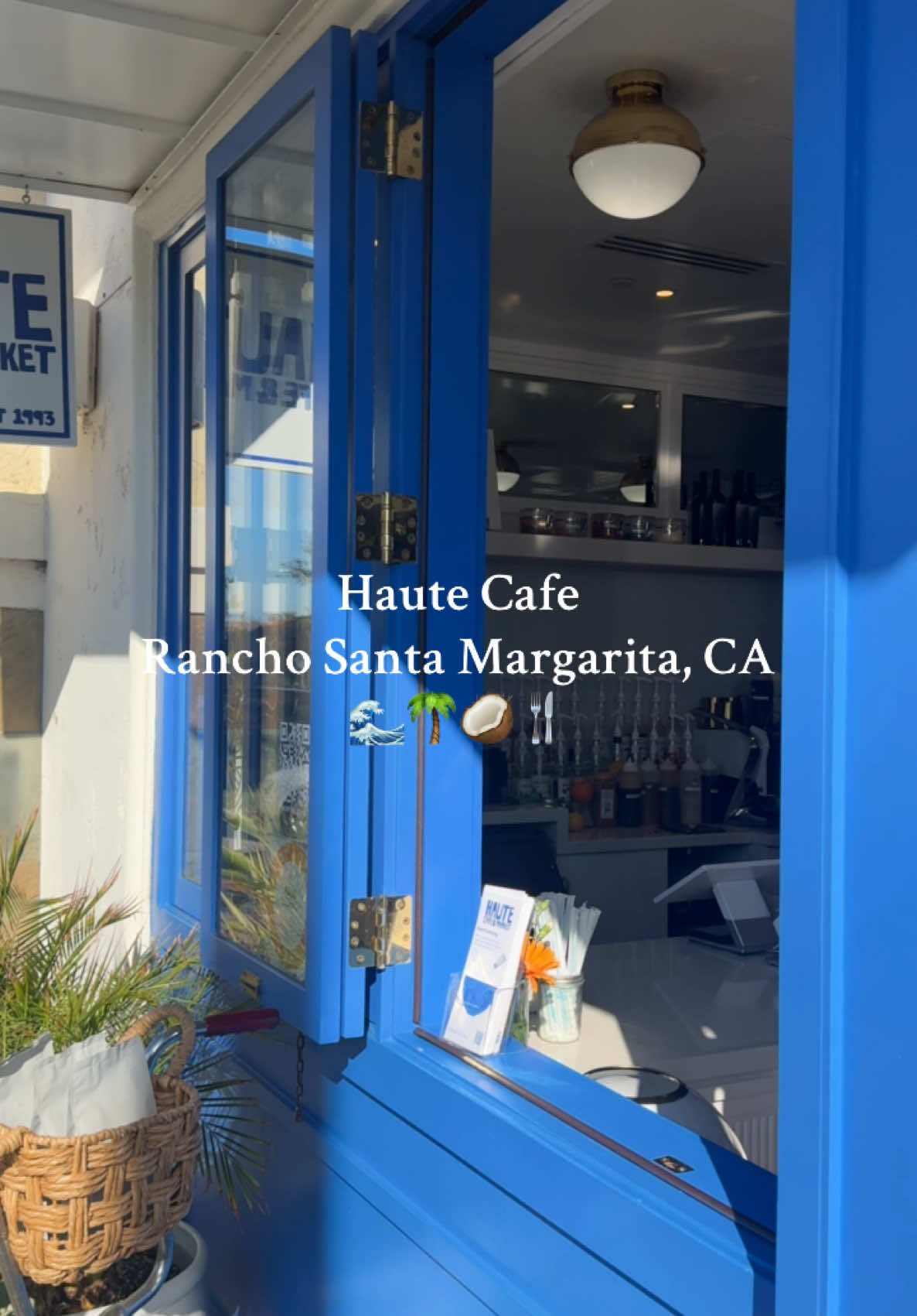 I’ve never gotten anything here that I didn’t like 😅 ITS SO GOOD. #hautecafe #orangecounty #ranchosantamargarita #cafe #thingstodo #breakfast #erewhon #smoothie #california #coffeeshop 