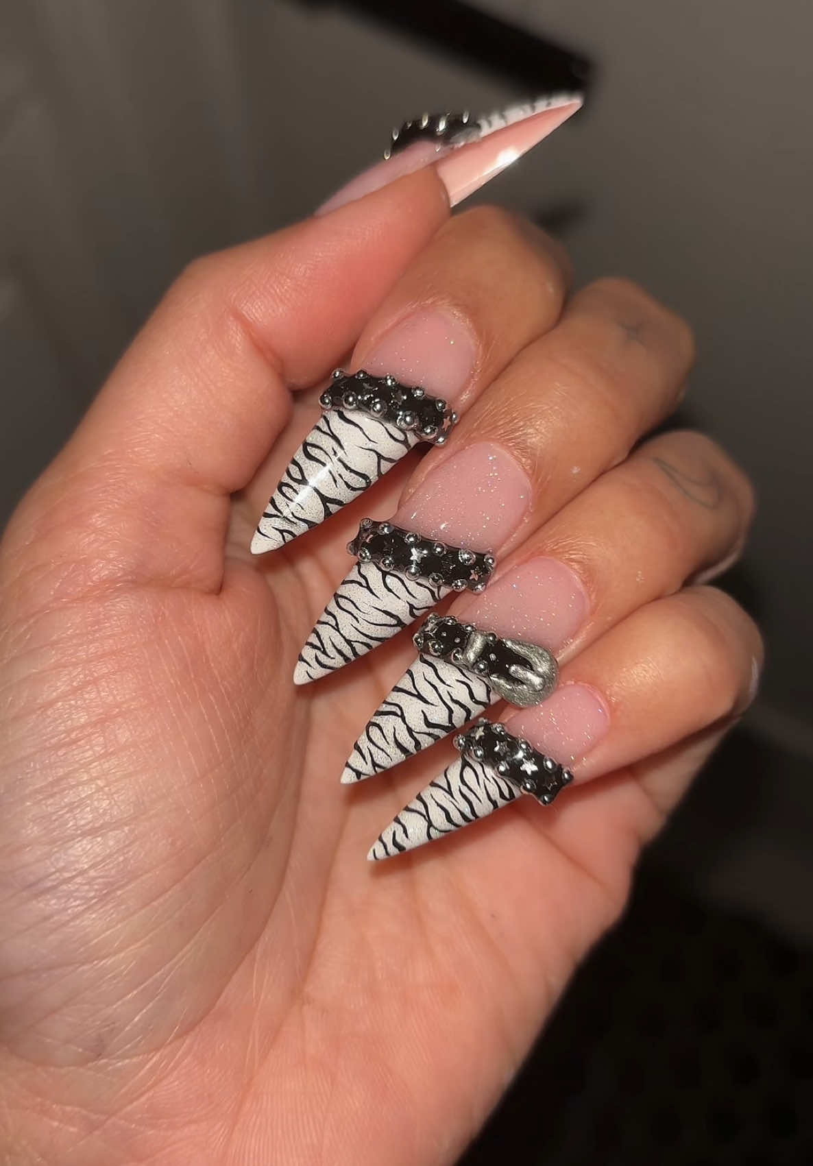 Nail by me!! 🙋‍♀️ zebra n beltttt… #nails #y2k #y2kaesthetic #y2knails #nailart #nailtech #nail #nailinspo #newyork #manhattan #fashiontiktok #y2kfashion #beauty #3d #3dnailart #fyp #fypシ #fypシ゚viral 