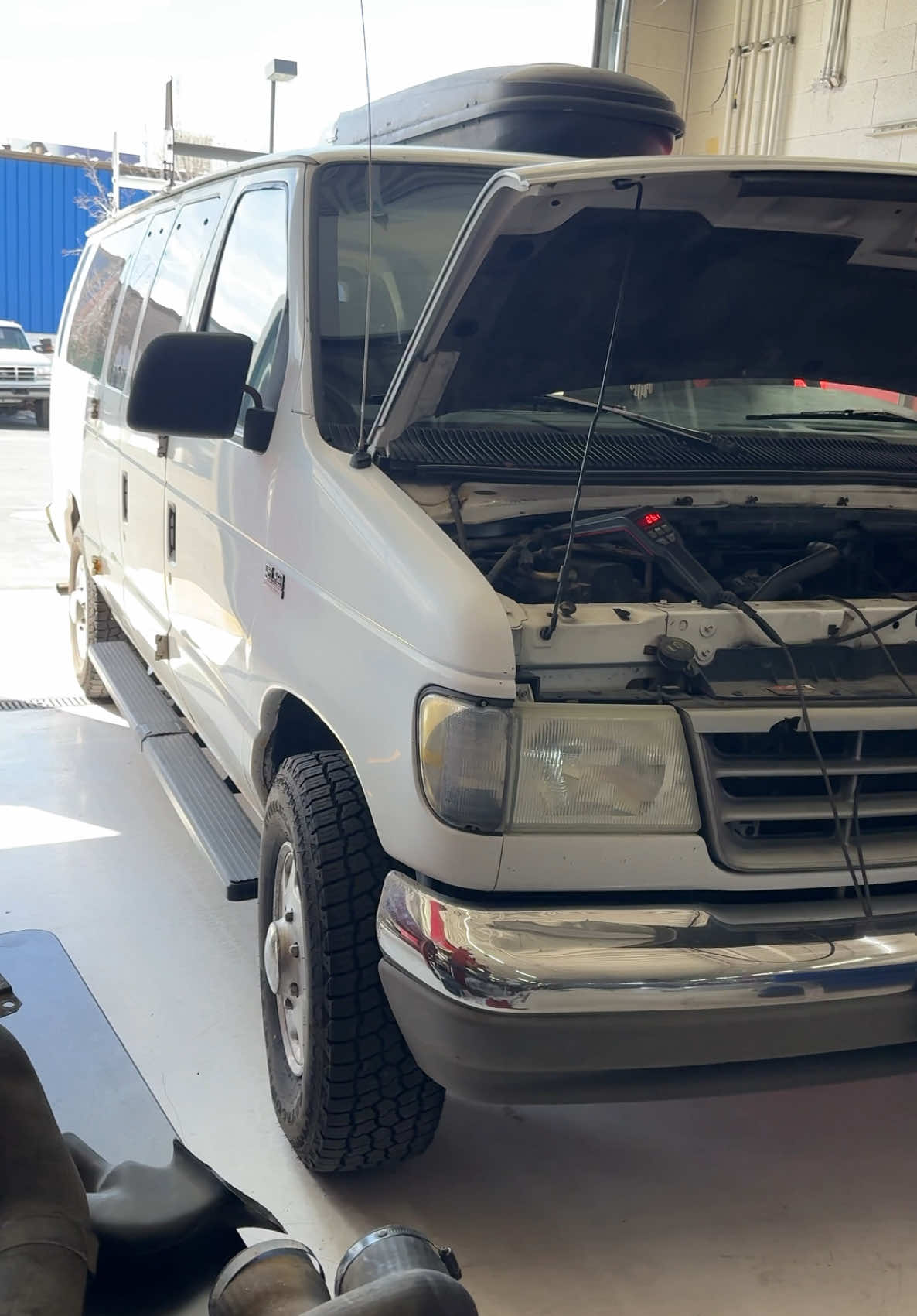 Timing Chain Slack is a Power Robber. How to check for stretch #autoshop #enginebuilder 