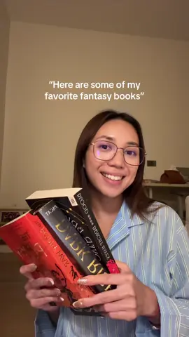 look im all for it but that is not the point ✋🏼😭 #BookTok #bookrec #fantasy #fyp #foryou #bookish 