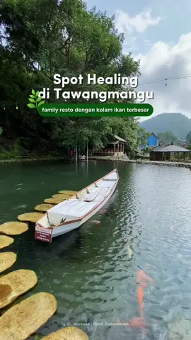 menikmati indahnya pemandangan sambil main sama ikan di sendang 💫🪷🌿 resto ini ngga cuma jual tempat ajaa tapi makanannya bestt semuaaa! 🍛 📍 @Sendang Lawu  Telogo, Berjo, Kec. Ngargoyoso, Kabupaten Karanganyar, Jawa Tengah 57792 #sendanglawu #sendanglawukarangnyar #sendanglawurestodancafe #fyp #jelajahsolo #spothealing #fyp #restoalam #serunyakuliner