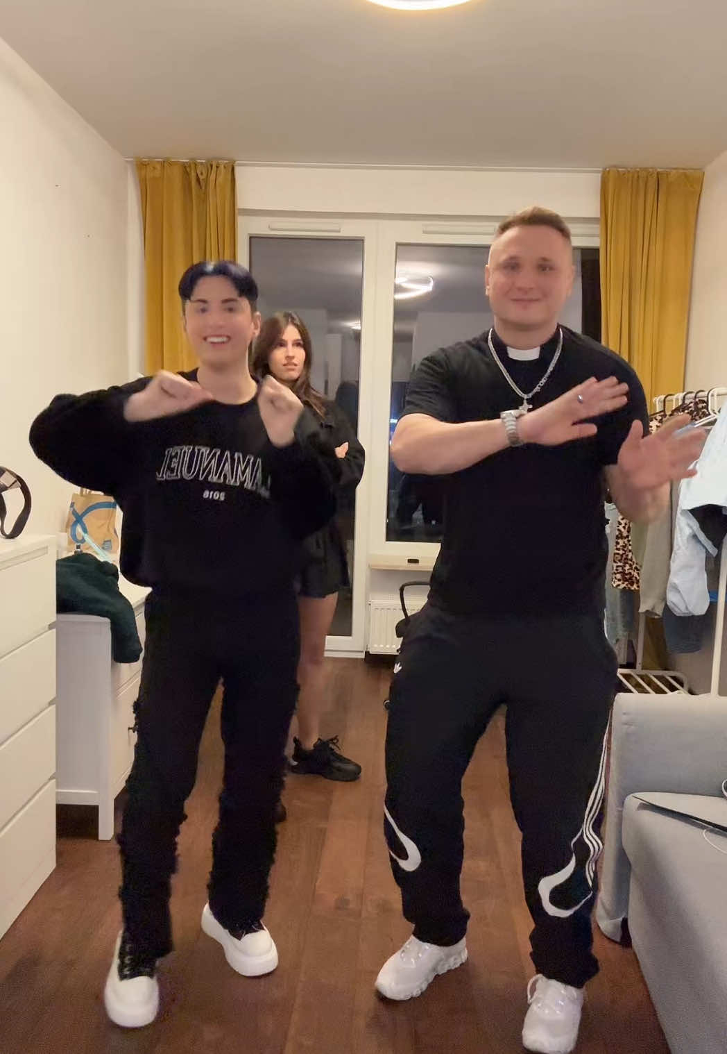 Nowy ship dał mnie w odstawkę? 🥹 @szalinka.filipinka @KoziołekRap 