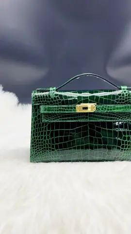 We learned from clients sometimes #bag #craftsbag #designerbag #luxurybag #crocodile 