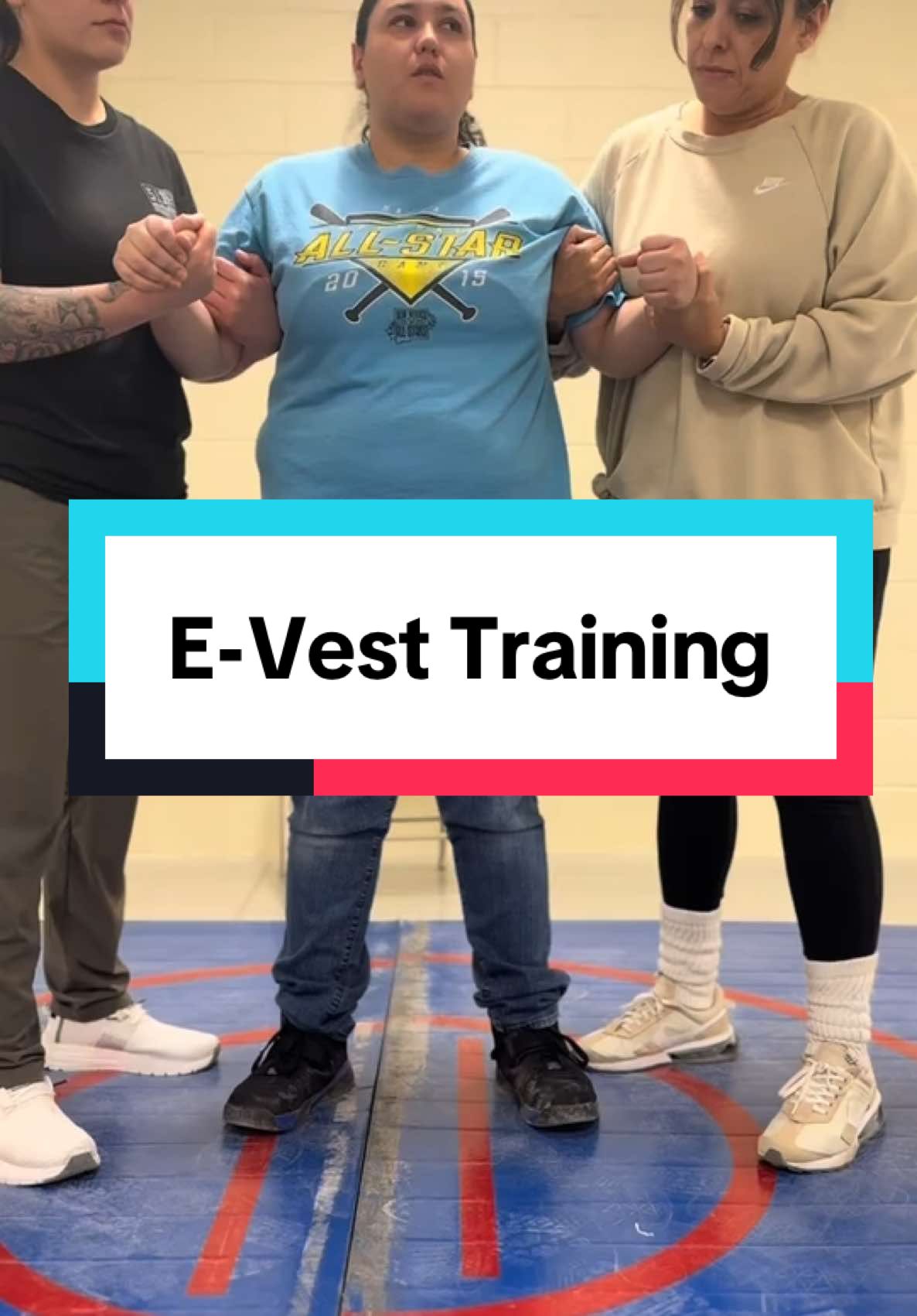 *Training Purposes* VCDC Officer Being Trained and Certified in E-Band and E-Vest. Both are effective for transporting those in custody for detainee transport, court room proceedings, medical visits or hospital stays. #training #correctionalofficer #fyp #leo #valencia #copsoftiktok #cops #fypシ #complianttechnologies #vcdc #correctionsofficer 
