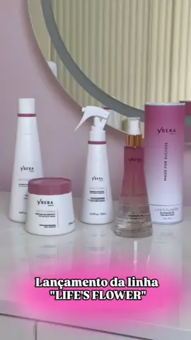 Você já imaginou um cabelo que se hidrata sozinho?Life's Flower, da Ybera Paris, transforma esse sonho em realidade.Inspirada na incrível Flor de Jericó, uma planta que pode sobreviver por décadas sem água, e renascer ao menor sinal de umidade,Com Life's Flower, seu cabelo não apenas recebe hidratação, ele aprende a se auto-hidratar, renovando-se dia após dia, resultando em fios saudáveis, radiantes e irresistivelmente sedosos, com um perfume envolvente que traduz sofisticação e bem-estar.