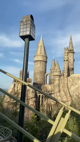 Harry Potter Universal Studios Hollywood #harrypotter #universalstudioshollywood #hollywood #california #californiaadventure #fyp #foryoupage #fyppppppppppppppppppppppp 