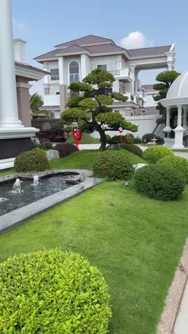 Cuối tuần đi thăm những công trình do hệ thống vườn Nhật Tùng lâm thiết kế thi công , anh em như cầu làm sân vườn đẹp Alo mình nhé 