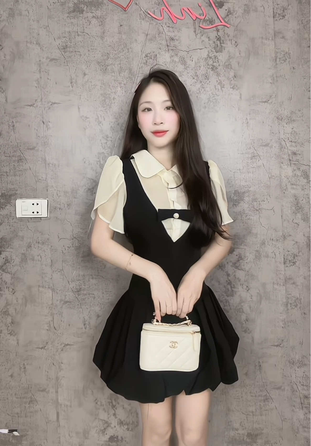 Mặc mấy set này vừa kín đáo vừa xinh các a mê từ giây đầu tiên #setxinh #linhphuongreview2 #setdoxinh #vayxinh #vaythietke #fashiontiktok #phoidoxinh #review 