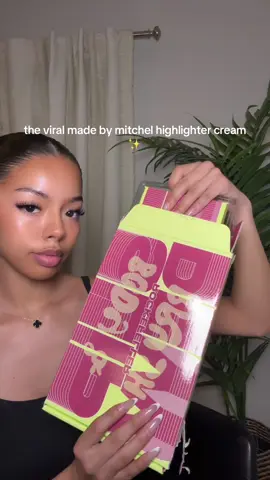hands down my favorite body highlight ✨ @madebymitchell  #fyp #mademymitchell #bodyhighlighter #bodyglitter #springsale 