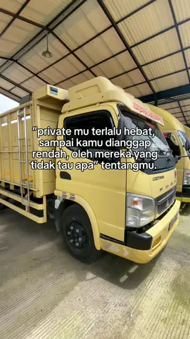 #foruyou #foryoupage #drivermudapunyacerita #trukmaniaindonesia #fyp #trukcabe #drivermuda #lewatberanda #truksawit #truklovers 