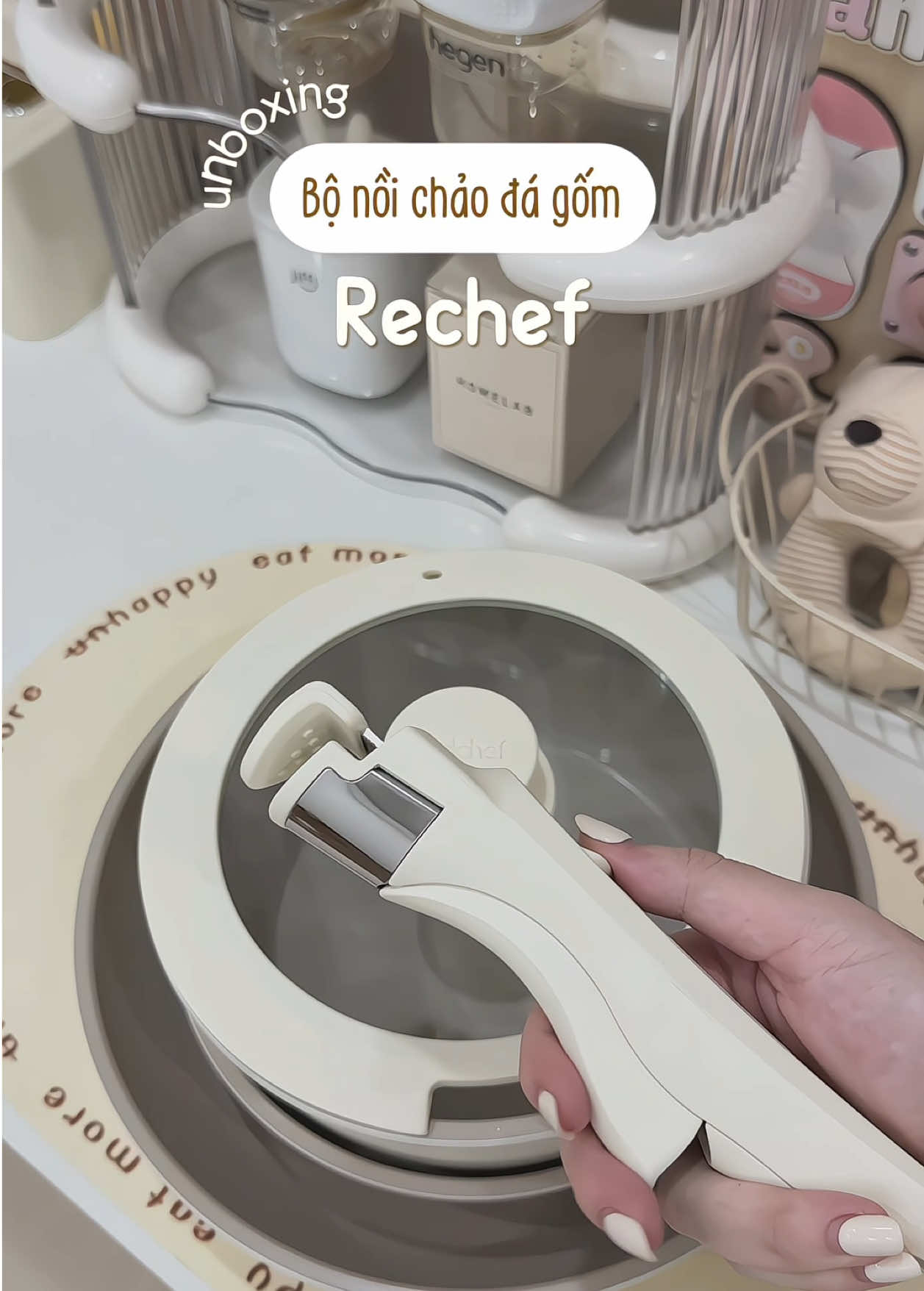 Phải làm ngay mấy chiếc lạp xưởng vs viên chiên 🍢🥓 #pandababi🐼 #bonoichao #redchef #bếp #decor #chamsocnhacua #mebimsua 