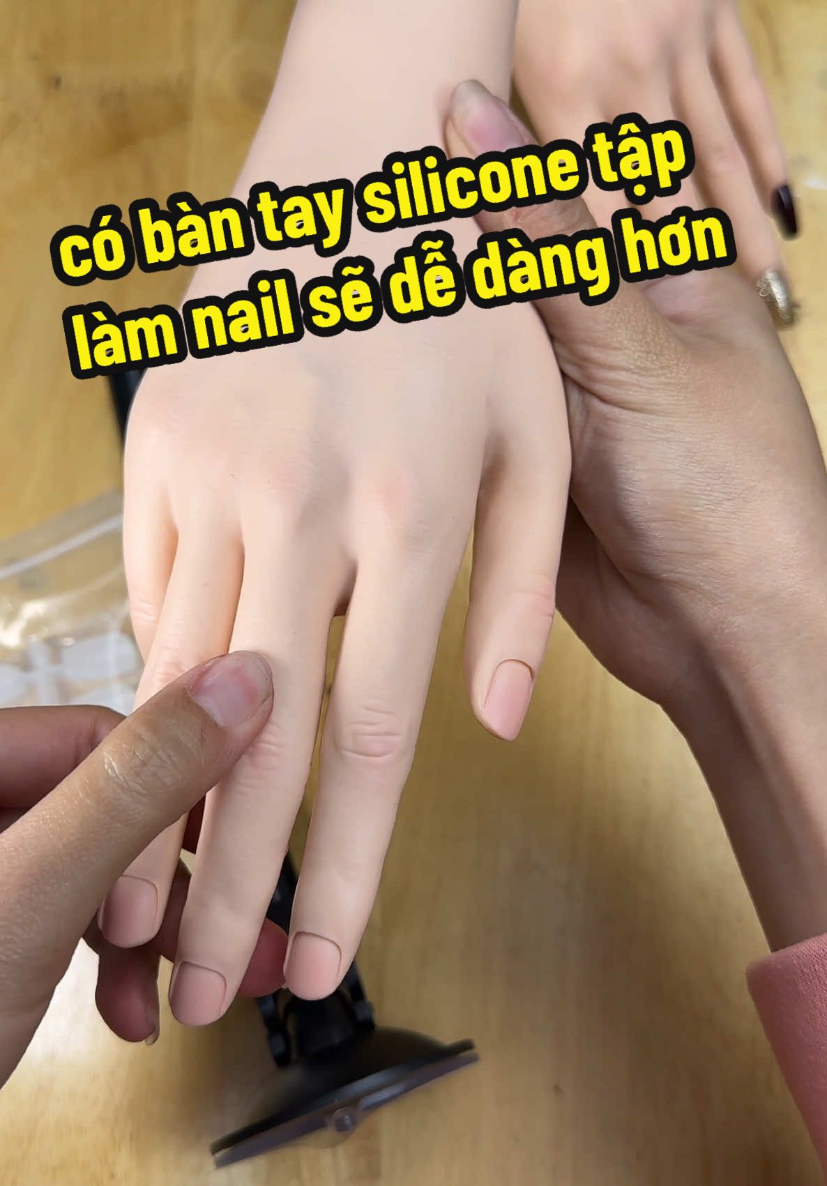 bàn tay silicon tập làm nail và trang trí mẫu nail đẹp #nailxinhmoingay #nailxinhtaydep #bantaysilicon #bantaysiliconnail 