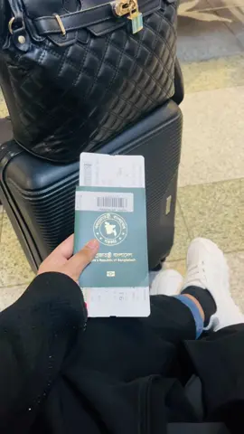 Hello Bangladesh 🇧🇩  Bye Bye KSA🇸🇦 #fyp #foryou #foryoupage #foryoumyvideo #viral #viralvideo #tiktokoffical #unfrezzmyaccount #ksa🇸🇦 #bangladesh🇧🇩 