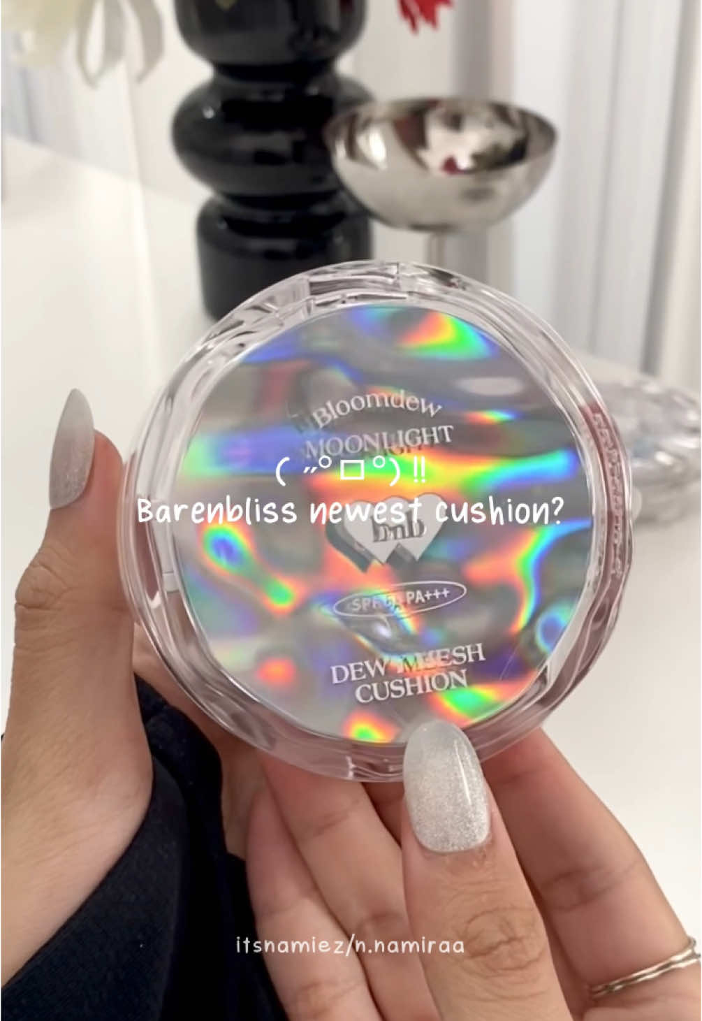 Loving @barenbliss_id newest cushion! Buat yang suka cushion skin-like, glowy tapi gak berlebihan, coverage yang medium buildable to full, this one is for you🥹🫰🏼 #barenbliss #barenblisscushion #barenblissmeshcushion #cushion #cushionviral 