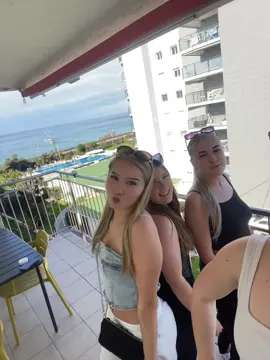 girls trip🌊🌞