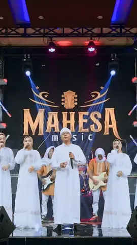 Allahu akbar, Allahu akbar, Allahu akbar. La ilaha illallahu wallahu akbar. 