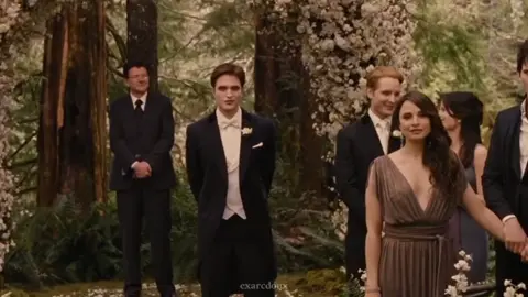 meus pais 😮‍💨 #edwardcullen #bellaswan #thetwilightsaga #crepusculo #casamento #tribalistas #aliança #mulherdepreso🔓🕊👫💍 #vaiprofycaramba #floptok😍😍😭😌🤞💅💅 #floptok 