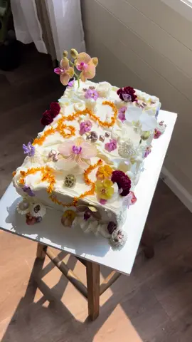 I created a cake for Ren, a florist I admire, i channeled all her mystical, magical energy for this cake!!  #sheetcakes #whimsicalcakes #homebaker #bakersoftiktok #beautifulcakesontiktok #sheetcake #cakedecorating 