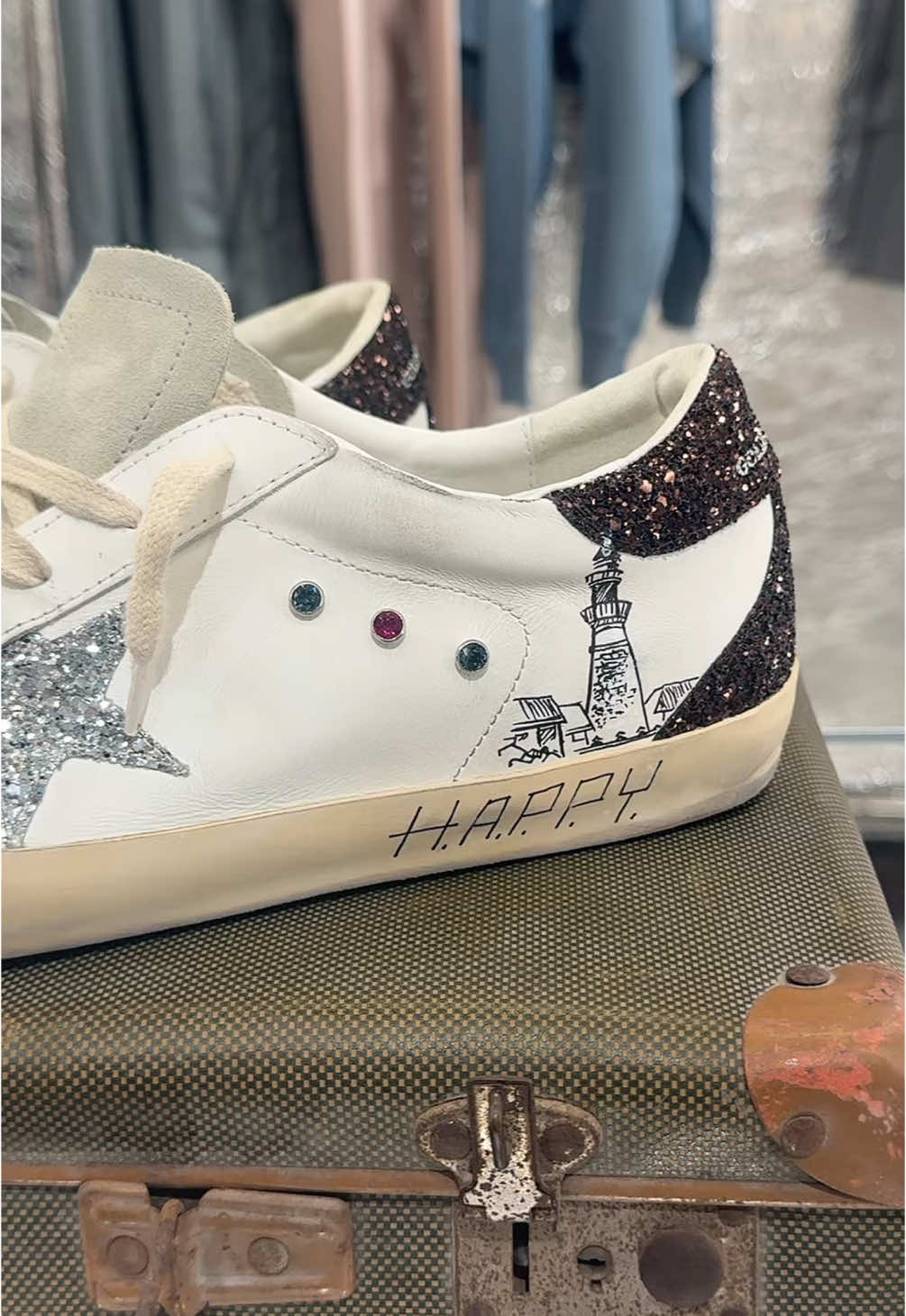 A fabulous custom shoe for a client’s push present! 💝  #nashville #goldengoose #cocreation #customsneakers #goldengoosecustomization #customgoldengoose #cocreate 