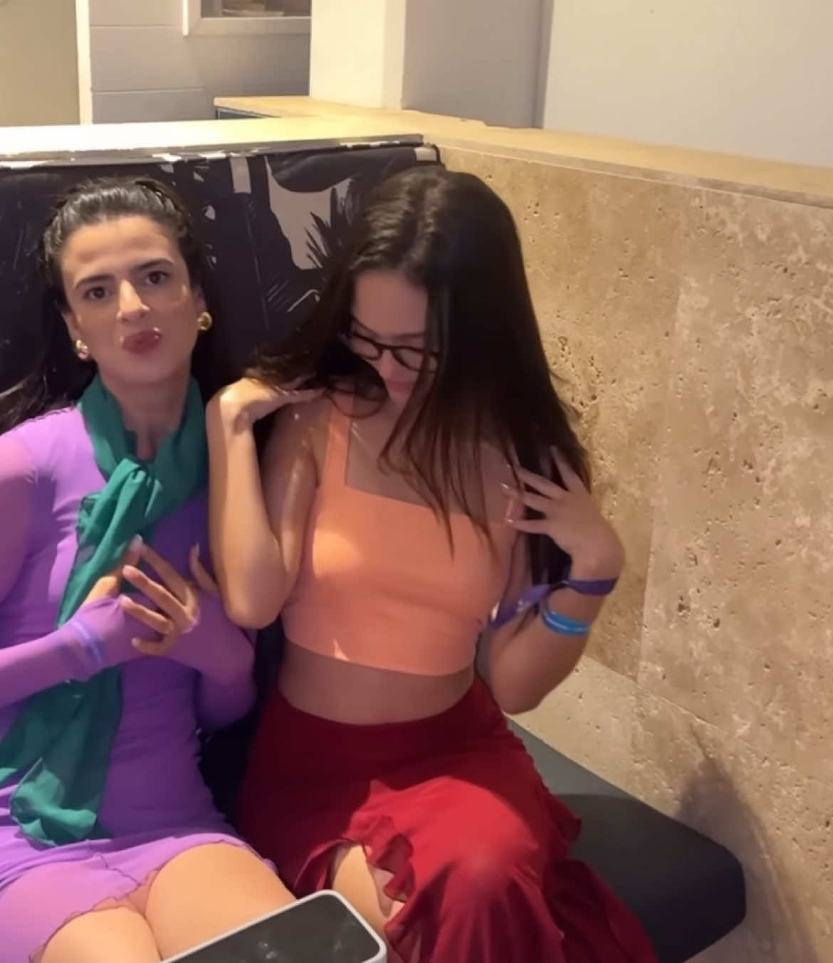 qm for pegar n precisa dar creditos!! ||via vdo segui a aila e o luis, oque ta acontecendo do canal da camila loures