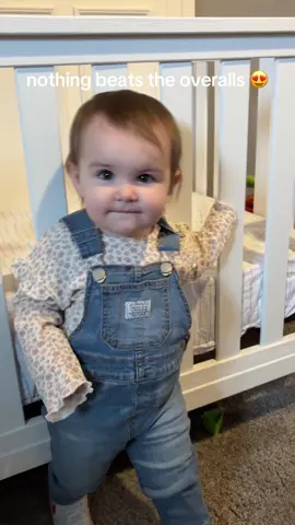 oh my hearttttt turn up the volume to hear her say hi 🥹🥹 #babyootd #babyclothes #babygirl #girlmom #cutebaby #babytok 