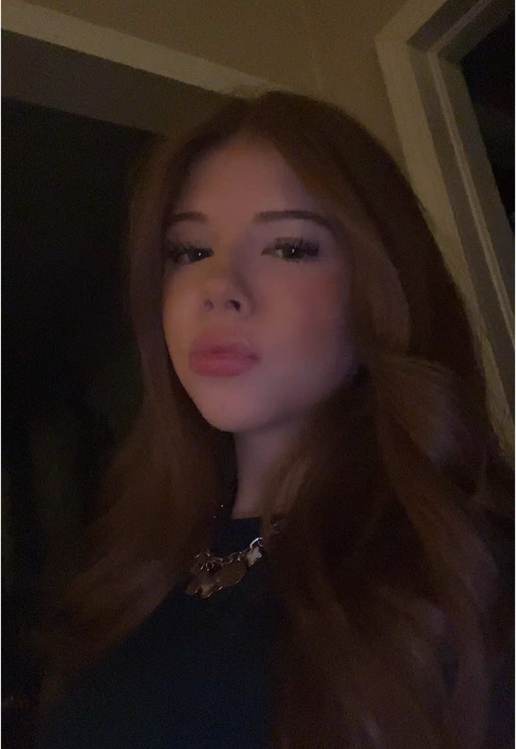 my queen bed👸 #foryou #foryoupage #lyrics #lyric #relatable #jewelry #makeup #lipsync #audio #sound #hair #viral #inspo 