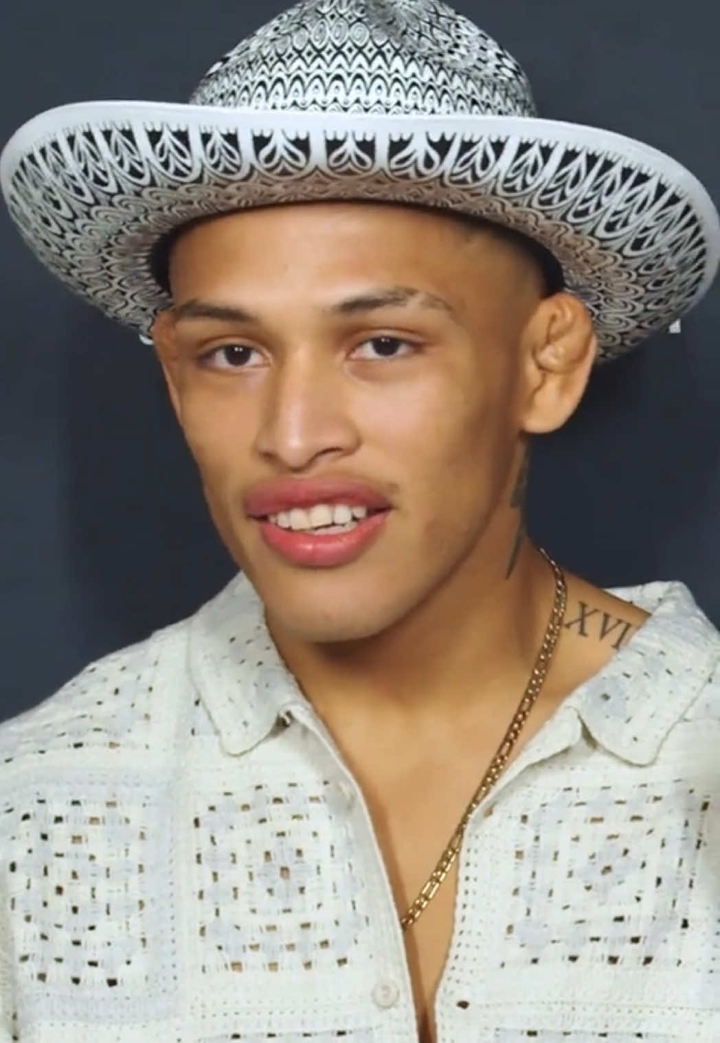 Ronaldo Lazy Boy Rodriguez tells Nina Drama what he eats when he goes to the movie theater LOL #UFC #lazyboy #ufcmexico #mma #ninadrama #kickboxing #boxing #muaythai #muaythaifighter #muaythaifighter #taekwondo #jiujitsu #brazilianjiujitsu #jiujitsugrappling #jiujitsulifestyle #wrestling #wrestlingtiktok #wrestlingtok #fit #Fitness #grappling #karate #mexico #mexicantiktok 