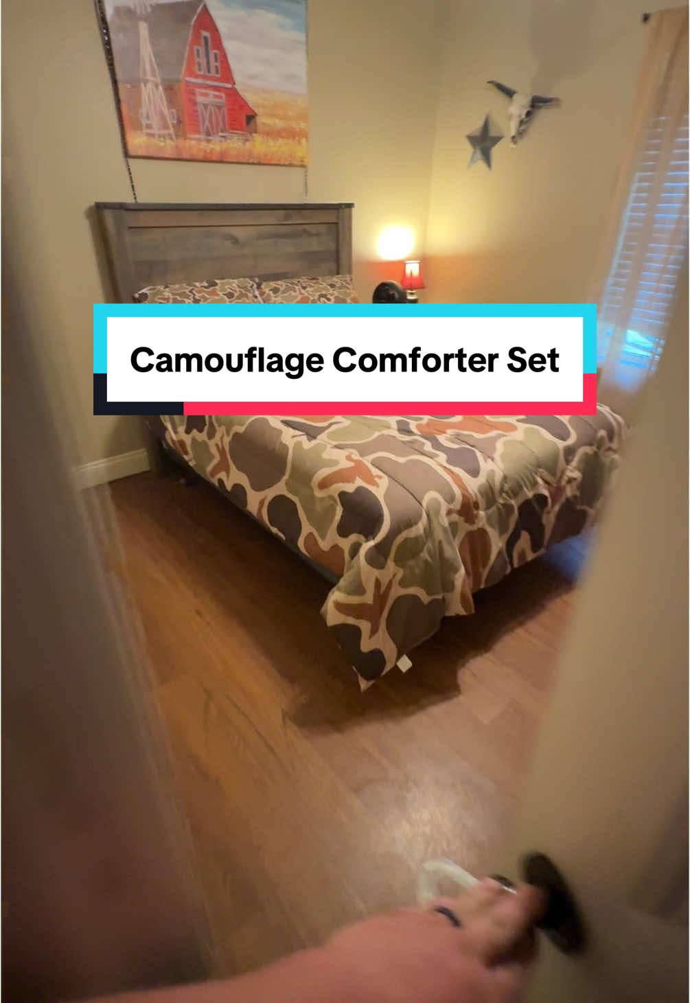 If you like this camouflage comforter set, now’s the time to get it! They’re 31 percent off right now! Get yours today! #camouflagecomforterset #camouflagecomforter #camouflage #camo #camouflougebedding #tiktokmarketplace #tiktokshopfinds #tiktokmademebuyit #tiktokshopspringglowup #springtok 