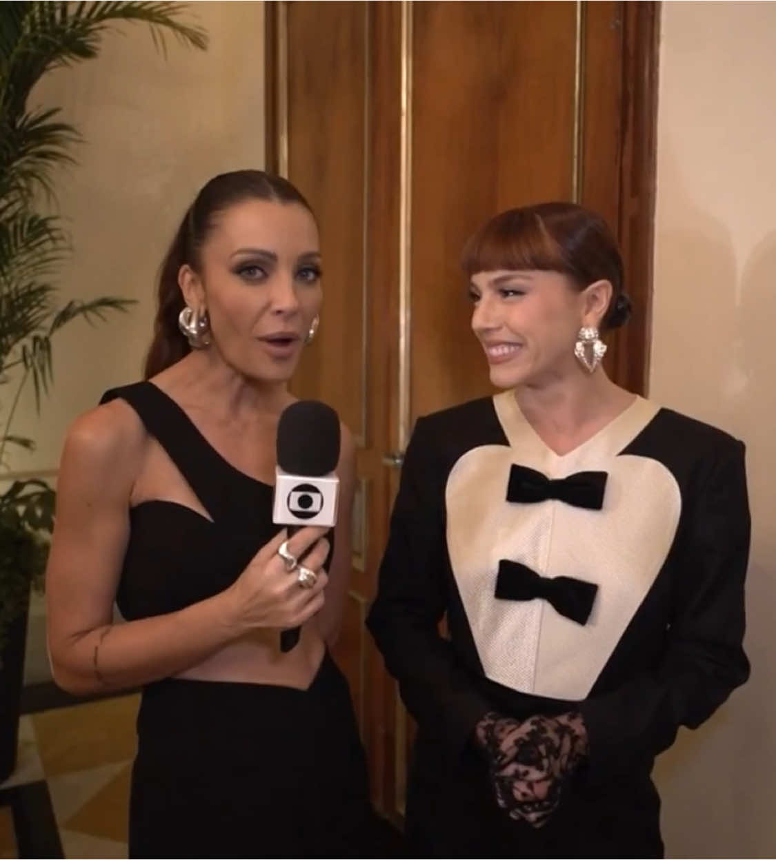 Alice Wegmann revela curiosidades sobre Solange Duprat, a chérie! ✨ Desde os detalhes do apartamento da personagem até seu perfeccionismo nas cenas @Alice Wegmann 🎬💛 #ValeTudo #AliceWegmann #SolangeDuprat #Bastidores”