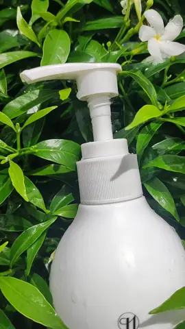Hally nicotinamide moisturizing milk body lotion✨ #hallylotion #koreanlotion #milkbodylotion #lotionwhitening #moisturizinglotion #trendinglotion 