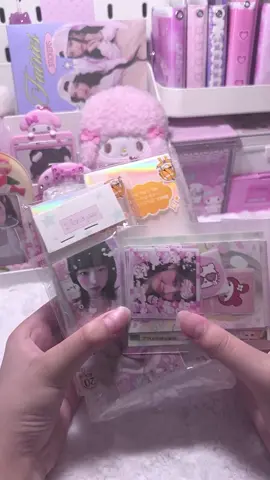ฟินม้ายย ( #unboxingphotocard #packwithme #unboxkpop #fypkpop #kpop #ฟีดดดシ #unboxing #foryoupage #fyp #แพ็คการ์ด #packphotocard #เปิดการมองเห็น #packorderswithme #ฟีด #unboxphotocard #포카포장 #자포자뜯 #แมส #ive )