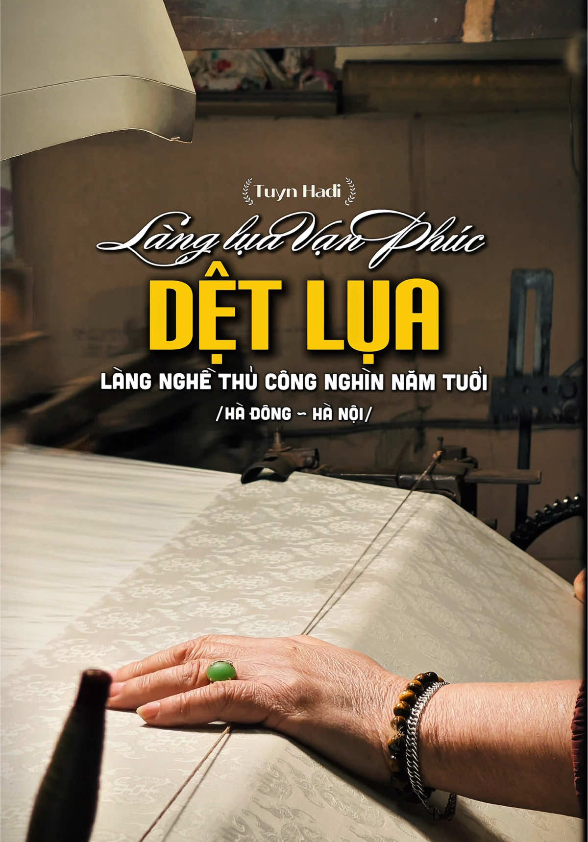 Làng Lụa Vạn Phúc- cái nôi của nghề Dệt lụa thủ công ở Việt Nam. Hiện tại ở làng không còn quá nhiều hộ gia đình giữ nghề truyền thống này, mọi người đến đều có thể vào tham qua mà không hề mất phí gì nha. #tiktoktravel #travel #dulichvietnam #langluavanphuc #hanoi #tuynhadi 