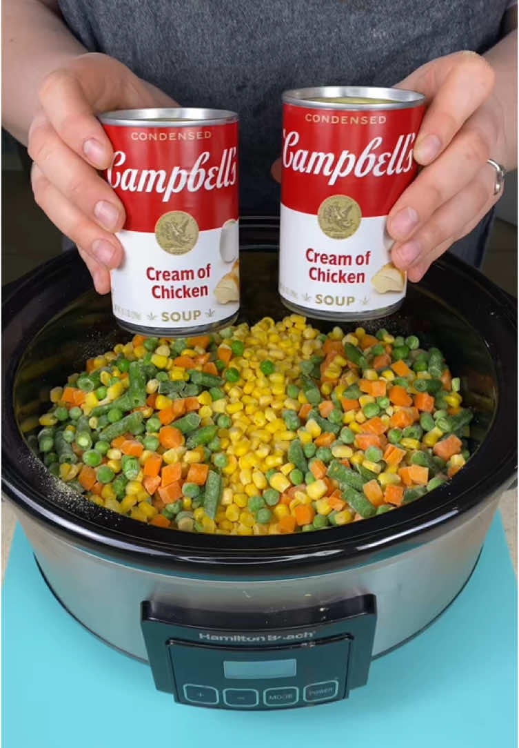 Easy dinner! My families favorite way to make chicken and dumplings 🙂 #EasyRecipe #chickenrecipe 