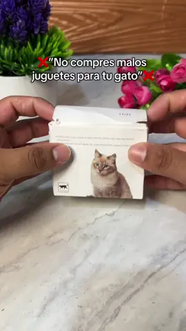 Regalo para tu amado Gatito  Esta pelota interactiva automática es ideal para brindar horas de diversión para tj gato #catballtrack #cutecats #michi  #catmom #pettoys #catplaying #toysforcats #cats #Rollapet #interactivecattoy #cat #cats #kittycat #littlecat #catoftiktok #kitten #catlover