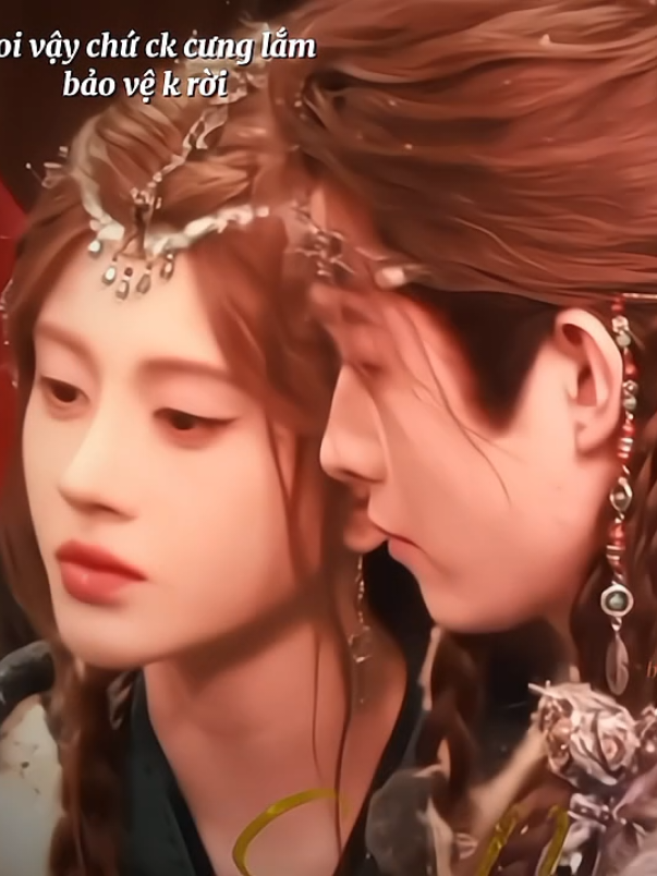 phu thê nhà này ngọt  quá ik 😖🤭 [ lưu ý: tất cả logo dán trên vd đều của chủ tus cx là ib của acc,nay bị ngựa nên dán nhìu:)) ] #nthuzz_matquat #lovuy #kylinh #nguyetlanyky #cúctịnhy #điềngiathụy #cuctinhy_diengiathuy #xh #capcut #cuctinhy #lovuy_cuctinhy  #diengiathuy #thegioikylo #ngôntình #nguoctam #fyp 