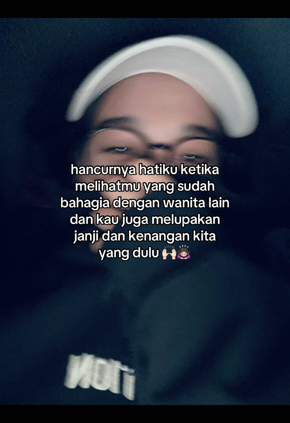 selamat hari raya my fav ex 🙌🏻