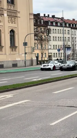 Name me a better Car Duo @R___gaming #fy#cars#carspotting#porsche#gt3rs#carcombo#germancars#supercars#munich#maximilianstraße#carsound#Motorsport 