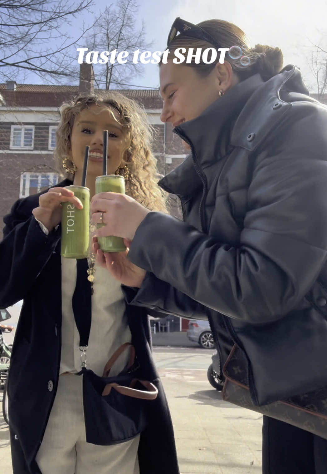 Waaaaanzinnig lekker deze matcha met frambooos 😍 @فرح  #contentcreator #shot #matcha
