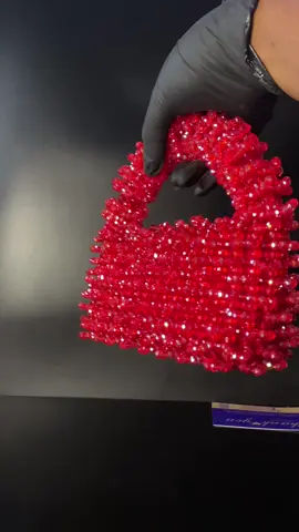 When art meet accessory meet masterpiece Ivy Gleam beaded sophistically made to elevate the fashion sense in you made for queens.  Selling 70,000 Send a Dm 09138430288 to order  #beadedbagsinowerri #beadedbagsinnigeria #beadwith_blesso #creatorsearchinsights #beadedbag #beadedbags #viral_video #smallbusinessowner #beadersoftiktok #foryoupage #beadtok #explore 