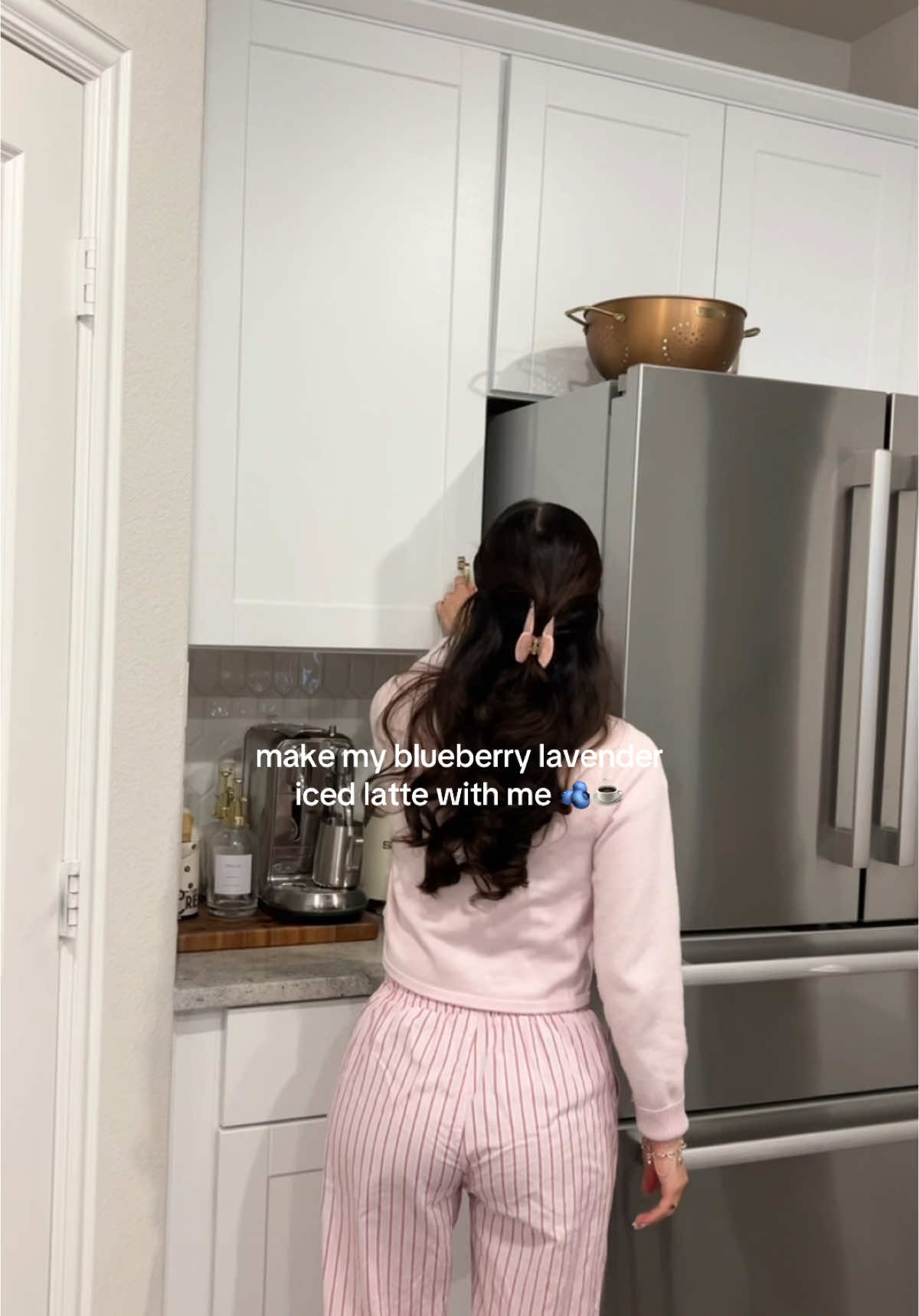 Morning coffee asmr 🤍🫐 blueberry lavender iced latte #asmr  #asmrsounds #morningroutine #morning #coffee #coffeetiktok #spring #cozyathome #kitchen #vlogs #dailyvlog #satisfying #aesthetic 