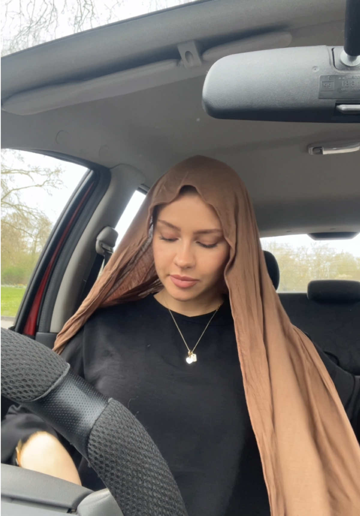 Sorry für das schmatzen 😅 Bin echt sehr dankbar für alles 🤲🏻 #foryoupage❤️❤️ #islamtok #islamic #muslim #muslimtiktok #virale #fyp #eidmubarak #konvertiert 
