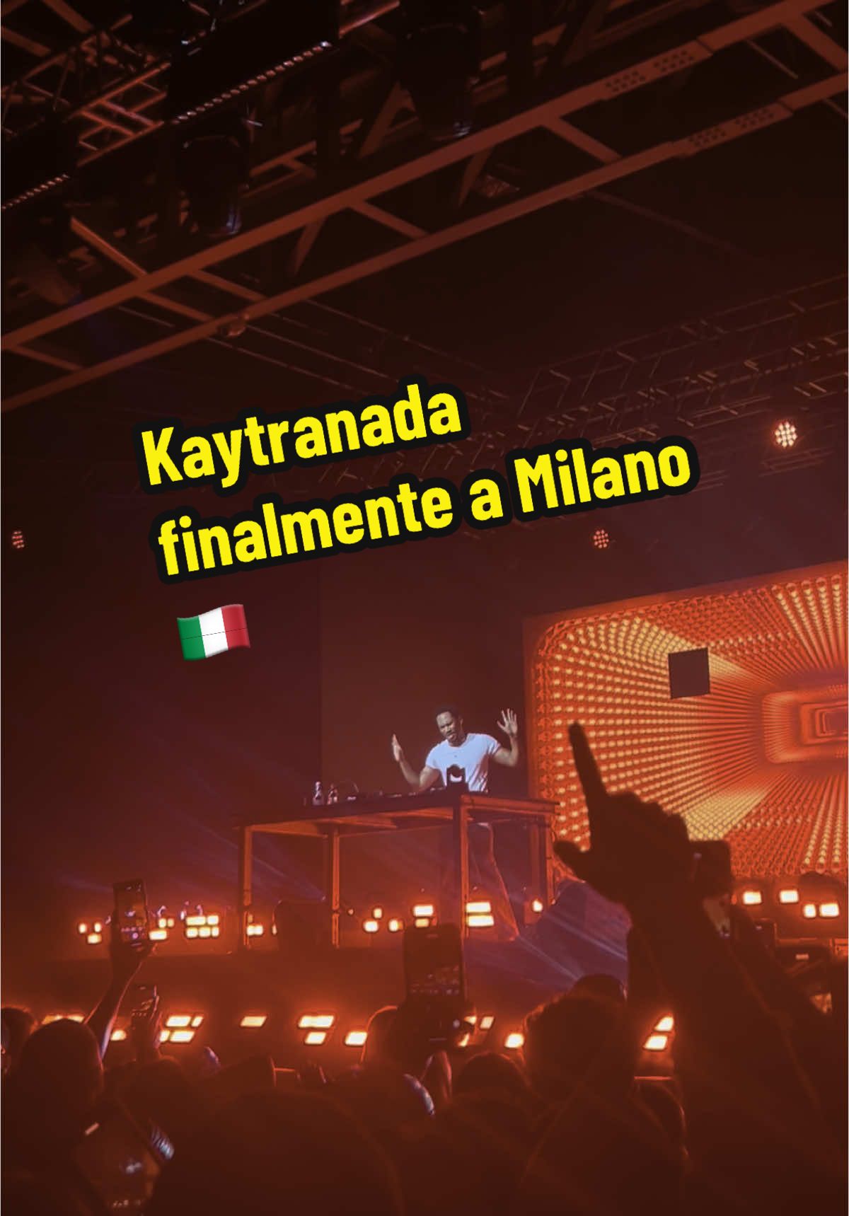 Kaytranada stasera fa ballare Milano con le sue good vibes ❤️‍🔥 #kaytranada #youretheone #davedere #dietrolequinte 