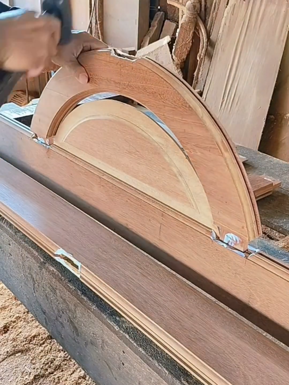 #creatorsearchinsights  wood 🪵🪓 work 💪  #woodwork #decor #doors #makersgonnamake #interior #woodart #construction #woodworking #carpenter #table #furnituredesign #woodcarving #viralreelschallenge #FineWoodworking #woodworkingcommunity #interior #wooddesign #carpenter #maker #DIY #reelsfb #furniture #wood #foryou #foryoupage  #foryoupageofficial #fyp #trending #viral_video #fypシviral #growaccount #account #growmyaccount 