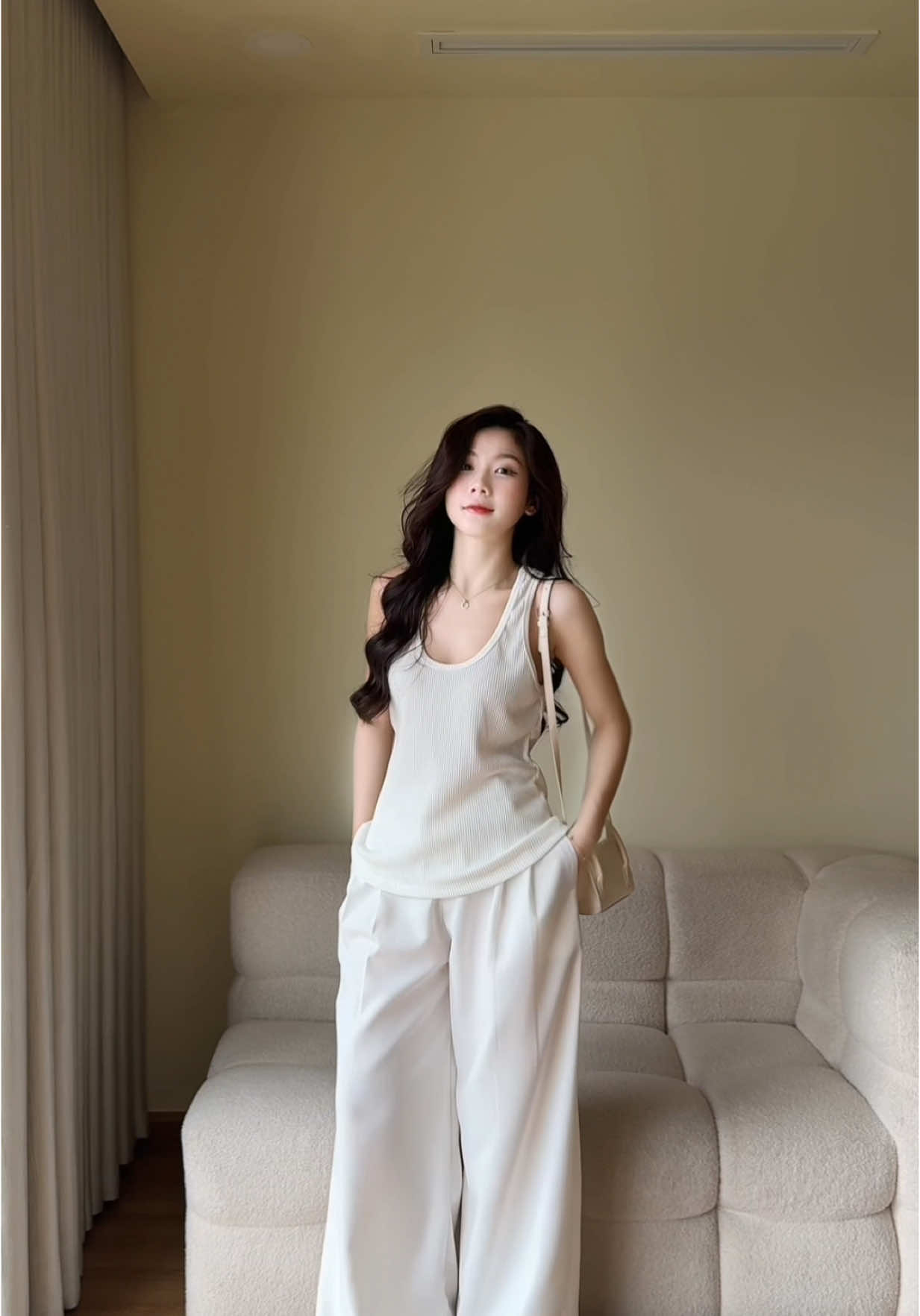Quả set này mặc bảnh thật sự 🙂‍↕️  quần form đẹp nữaaa 💯@ENKA VIETNAM #outfitideas #summeroutfits #enka 