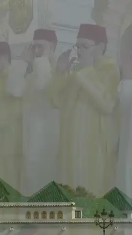أمير المؤمنين صاحب الجلالة الملك محمد السادس نصره الله يؤدي صلاة عيد الفطر بمسجد أهل فاس بالمشور السعيد بالرباط #محمد_السادس #مولاي_الحسن #والي_العهد #الامير_مولاي_الحسن #الحسن_التاني #محمد_السادس #محمد_السادس_نصره_الله #المغرب #اكسبلورر #الرباط #الدارالبيضاء #اكسبروررررررررر #عيد_الفطر_المبارك #mohamed6 #moulayhassan #moulayrachid #marocoo #kingmohamed6 #kinghassan2 #hassan2 #prince #explore #tiktok #foryoupage #famille_royale_abde #mohamed6 #rabat 