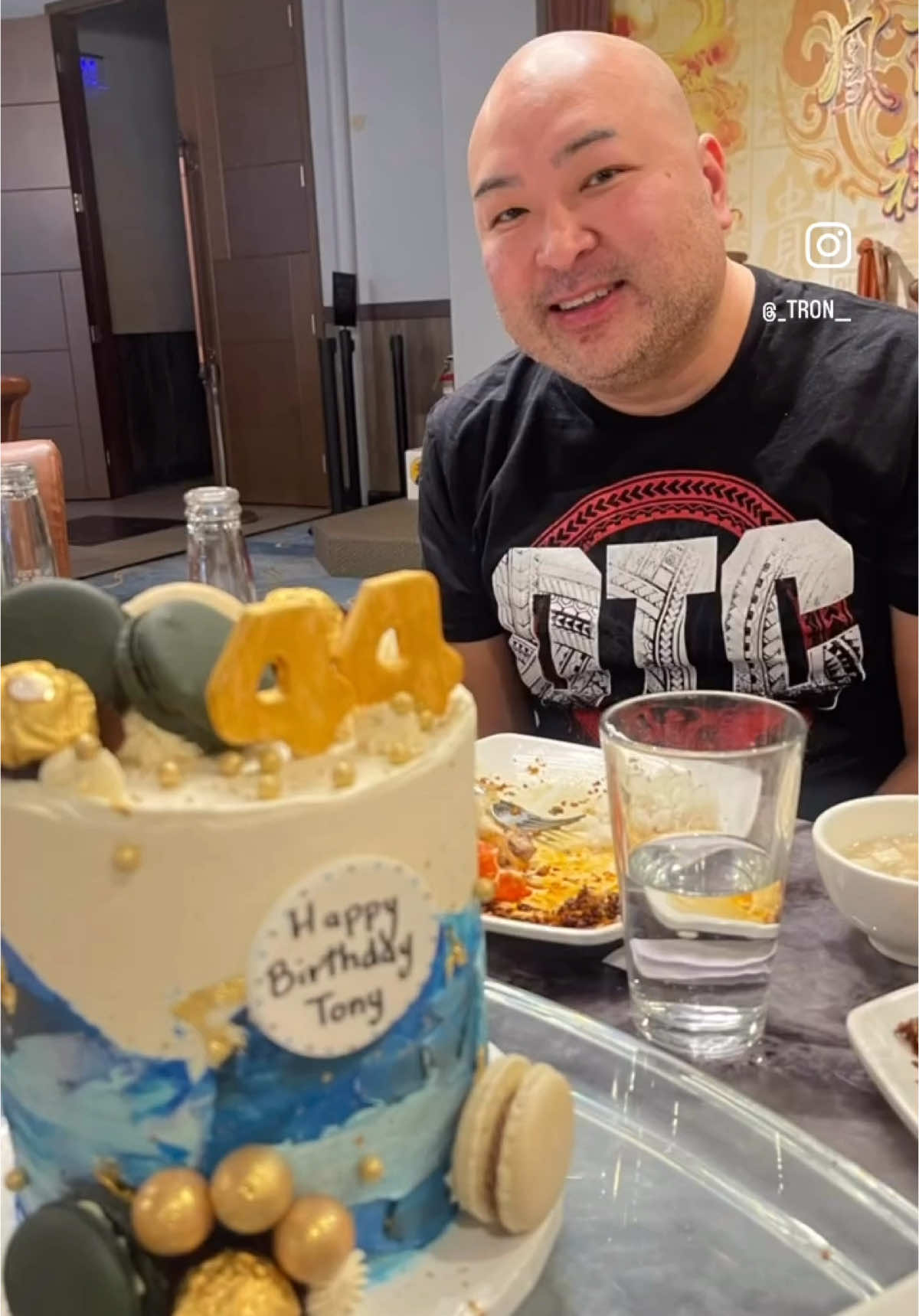 Go wish my brother a happy bday today! Congrats to all your accomplishments! We love to celebrate bdays at Rose Garden! Always such a friendly staff and always so accommodating to our family! #fyp #birthday #tiktokbrother #photooftheday @Tony Cu | Food & Travel 